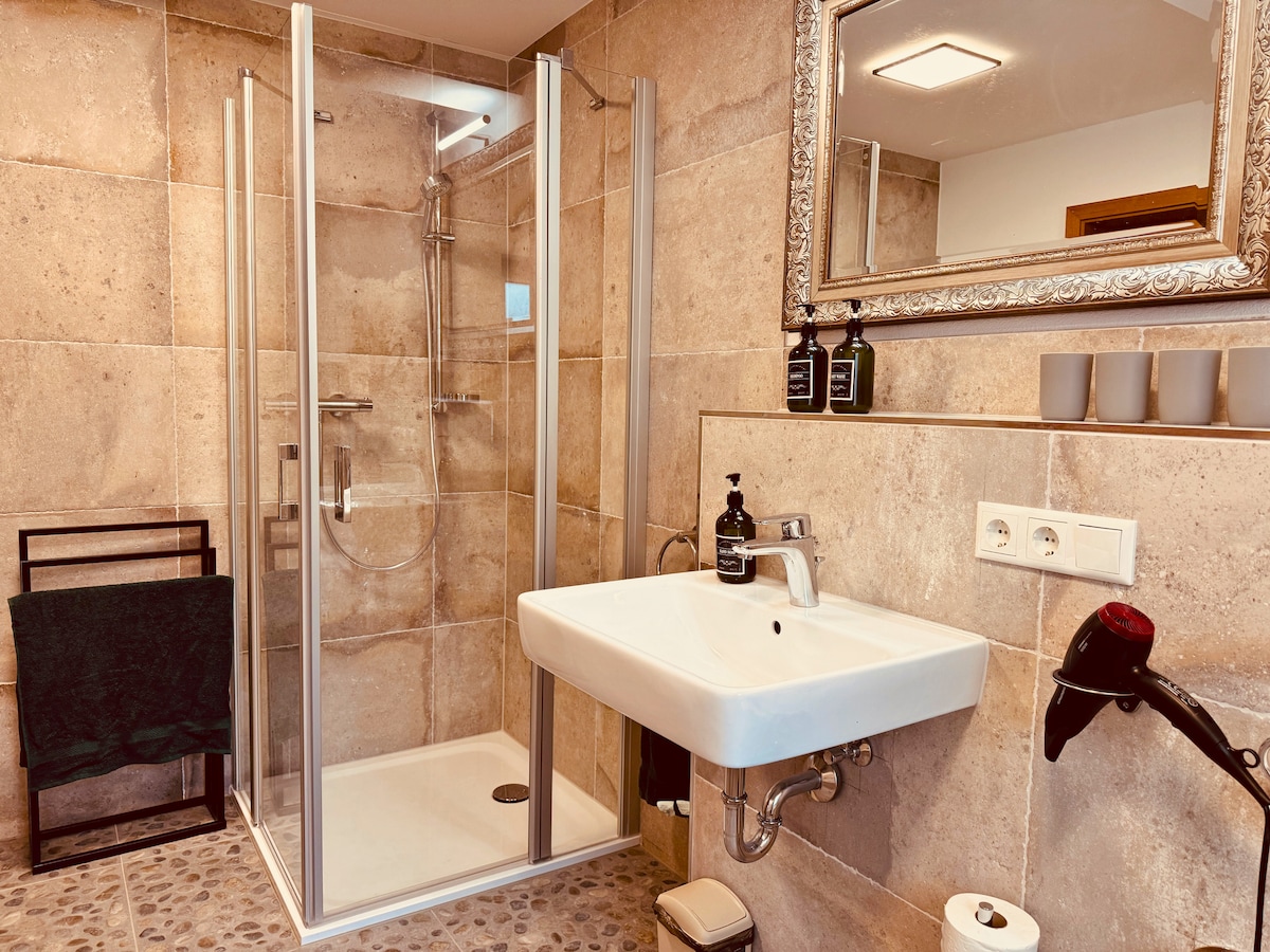 Home Badezimmer 3 – Ferienhaus Taufstein in Herbstein im Vogelsberg