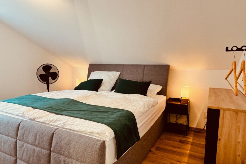 Home Schlafzimmer 6 – Ferienhaus Taufstein in Herbstein im Vogelsberg
