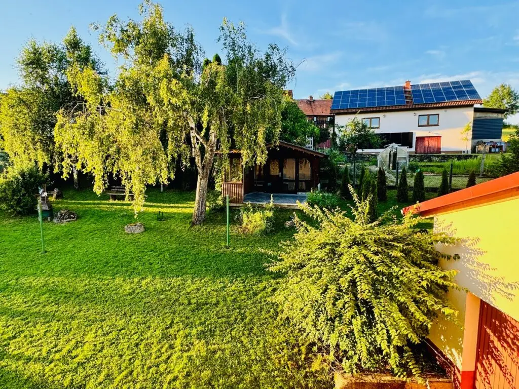 Home Großer Garten am Ferienhaus Taufstein – Platz für Familientreffen in Herbstein – Foto 3