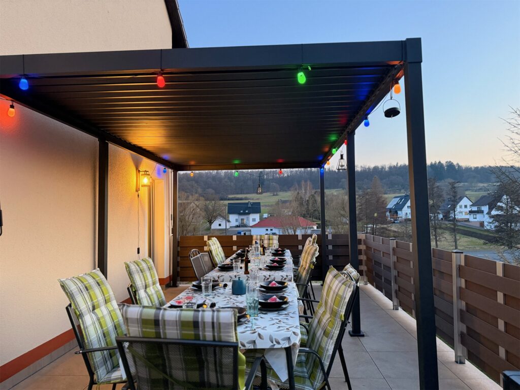 Home Große Terrasse am Ferienhaus Taufstein – ideal für Familientreffen im Vogelsberg – Foto 6