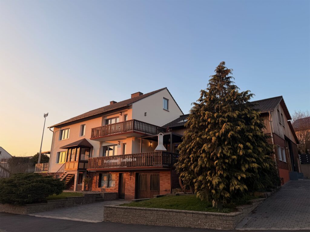 Home Ferienhaus Taufstein in Herbstein im Vogelsberg – Außenansicht – Foto 2