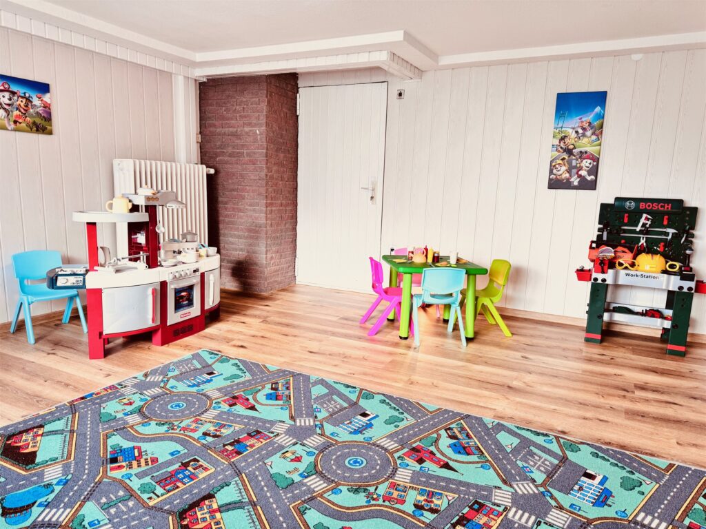Home Spielzimmer im Ferienhaus Taufstein – Ferienhaus für Familien mit Kindern – Foto 2