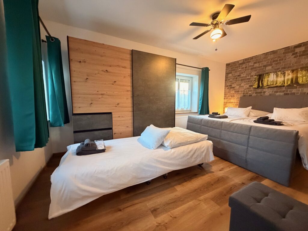 Schlafzimmer 5 – Ferienhaus Taufstein in Herbstein im Vogelsberg – Foto 3